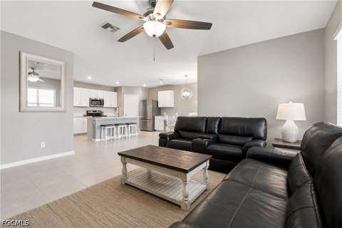 2708 Foralesca Ct, Cape Coral FL - photo 7 of 38
