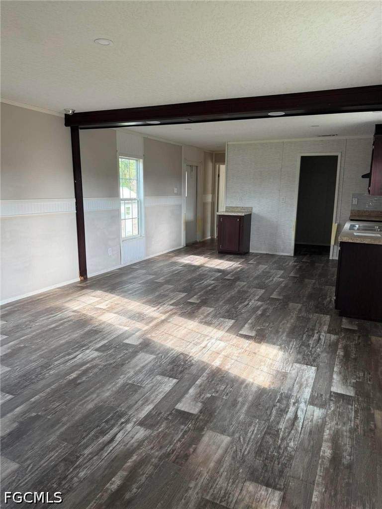 2 bedroom ManufacturedHome at 445 S Quebrada St, Montura Ranch Estates, Clewiston — photo 2