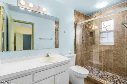13721 Markham Ln 4, Fort Myers FL - photo 18 of 25