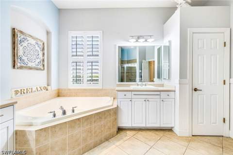 5589 Whispering Willow Way, Fort Myers FL - photo 15 of 46