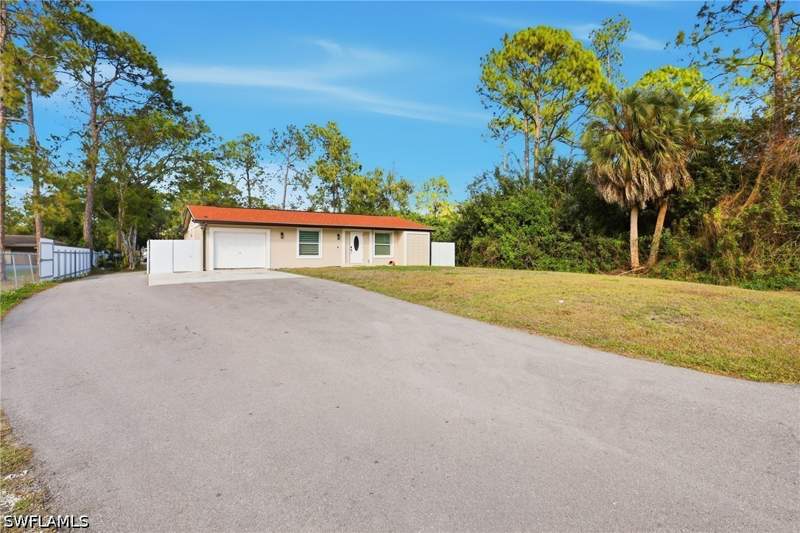 2 bedroom SingleFamilyResidence at 6005 Star Grass Ln, Logan Woods, Naples — photo 4