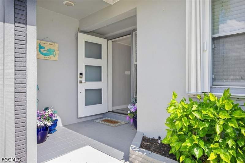 3 bedroom SingleFamilyResidence at 1633 Edith Esplanade, Cape Coral, Cape Coral — photo 4