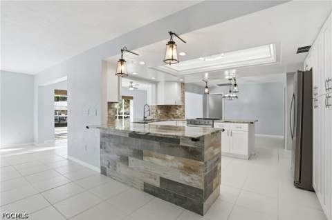5964 Baker Ct, Fort Myers FL - photo 11 of 49