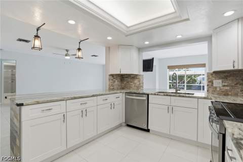 5964 Baker Ct, Fort Myers FL - photo 14 of 49