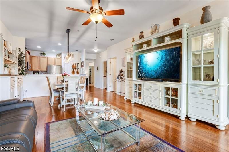2 bedroom Condominium at 3261 Lee Way Ct 503, Moody River Estates, North Fort Myers — photo 2