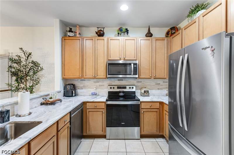 2 bedroom Condominium at 3261 Lee Way Ct 503, Moody River Estates, North Fort Myers — photo 3