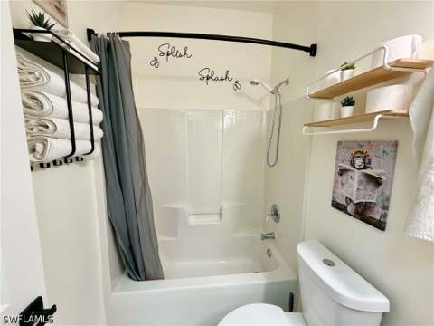 9052 Leatherwood Loop, Lehigh Acres FL - photo 18 of 33