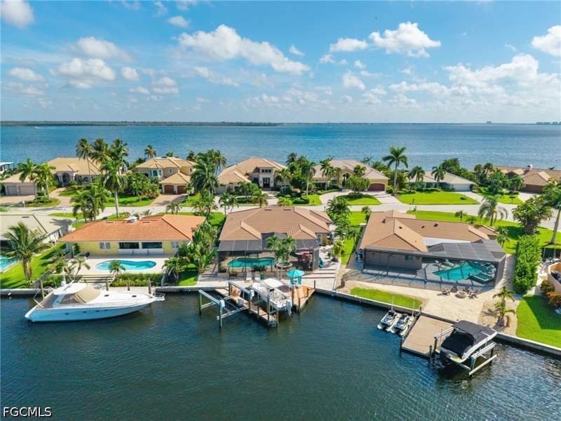3 bedroom SingleFamilyResidence at 14641 Fair Haven Rd, Palm Acres, Fort Myers — photo 4