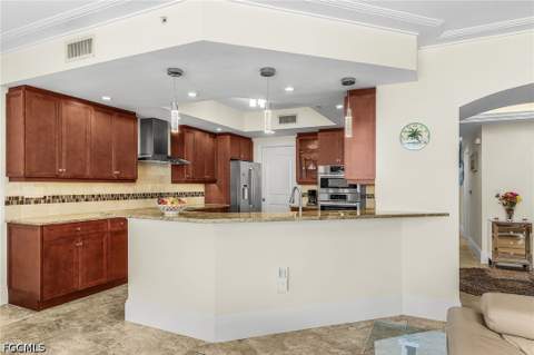 2104 W First St 1802, Fort Myers FL - photo 12 of 47