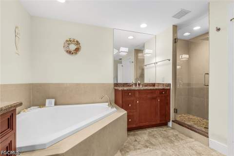 2104 W First St 1802, Fort Myers FL - photo 17 of 47