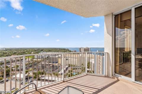 2104 W First St 1802, Fort Myers FL - photo 21 of 47