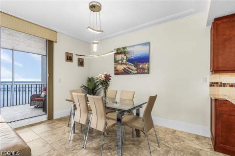 2104 W First St 1802, Fort Myers FL - photo 9 of 47
