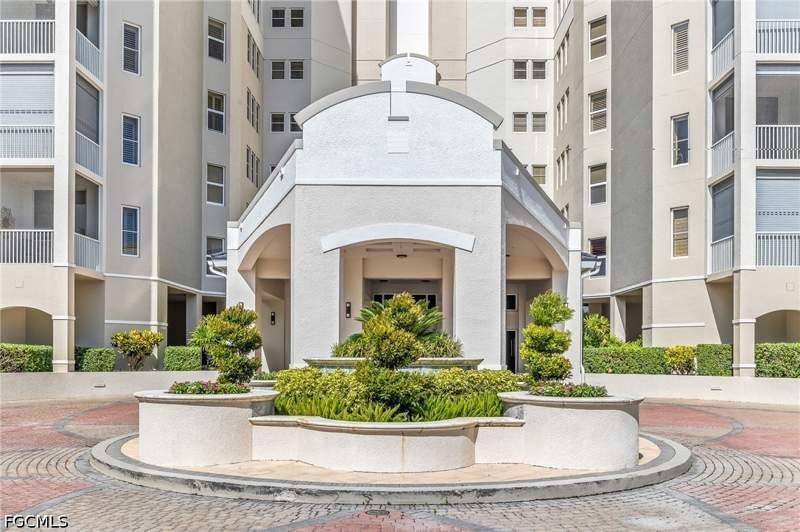 4 bedroom Condominium at 14270 Royal Harbour Ct 1019, The Paramount, Fort Myers — photo 5