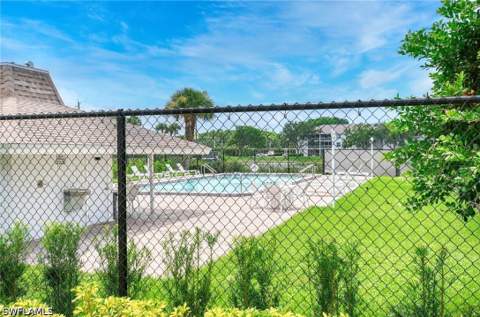 9650 Victoria Ln 104, Naples FL - photo 16 of 17