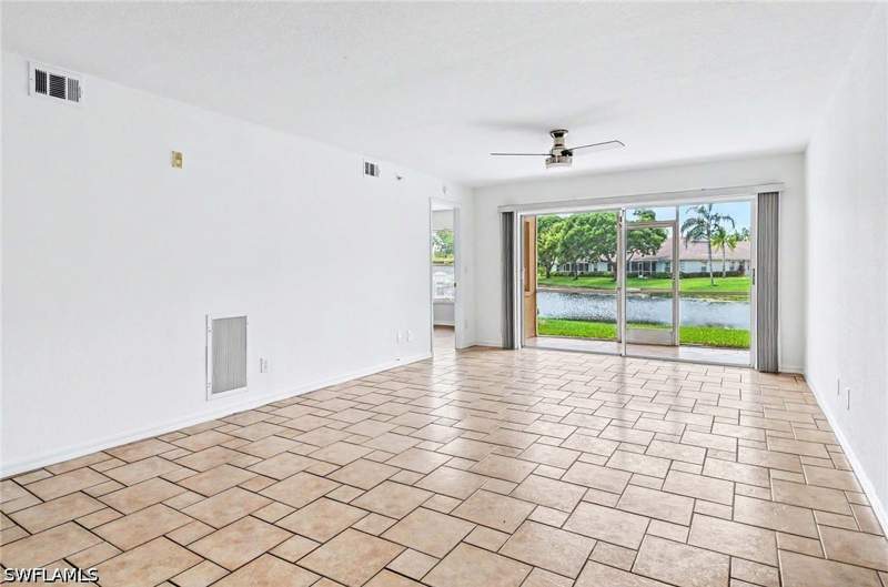 2 bedroom Condominium at 9650 Victoria Ln 104, Victoria Shores, Naples — photo 2