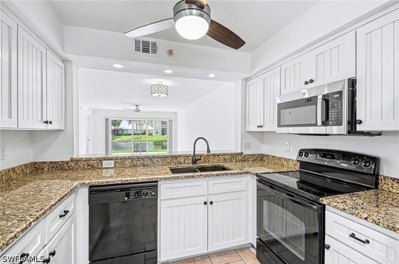 2 bedroom Condominium at 9650 Victoria Ln 104, Victoria Shores, Naples — photo 5