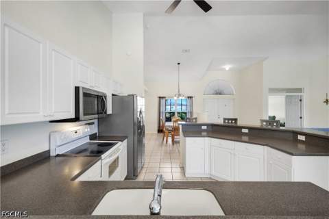 1431 NW 3rd Pl, Cape Coral FL - photo 9 of 38