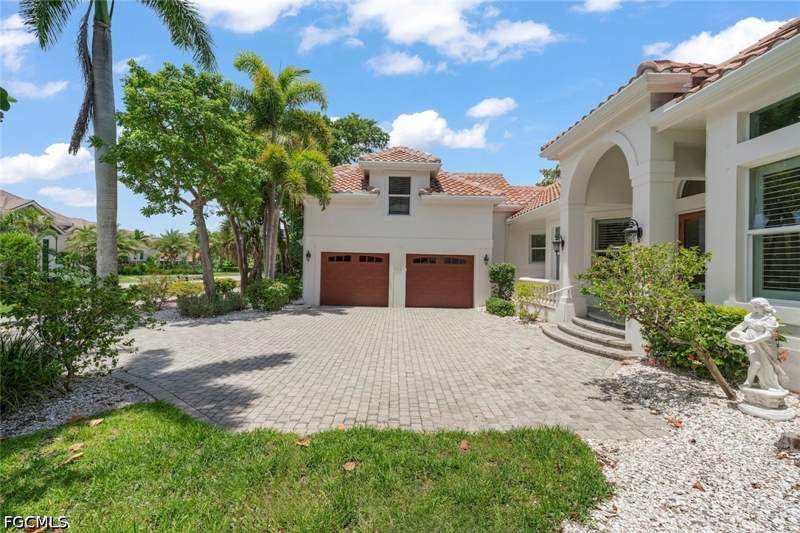 4 bedroom SingleFamilyResidence at 2302 Wulfert Rd, Sanctuary At Wulfert, Sanibel — photo 2