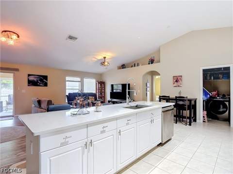 2221 SW 3rd Ave, Cape Coral FL - photo 17 of 50