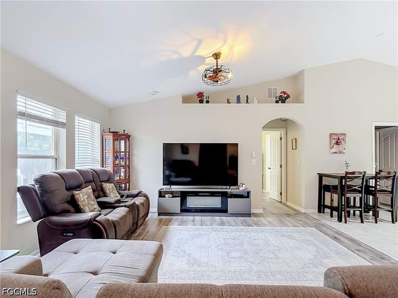 3 bedroom SingleFamilyResidence at 2221 SW 3rd Ave, Cape Coral, Cape Coral — photo 5