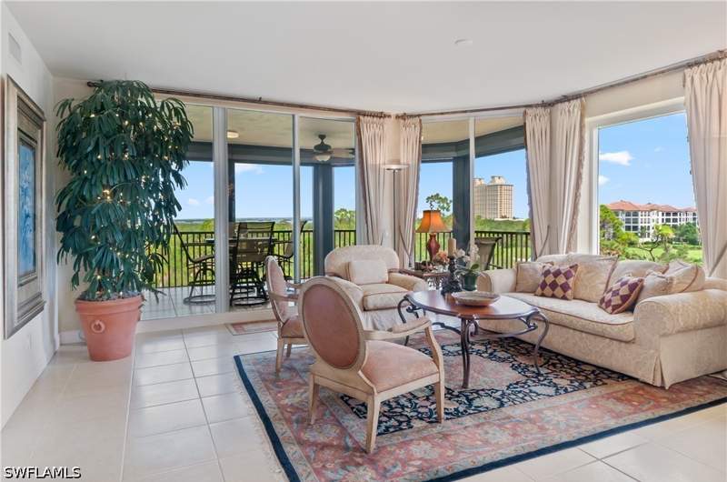 3 bedroom Condominium at 23650 Via Veneto Blvd 404, Sorrento, Estero — photo 3
