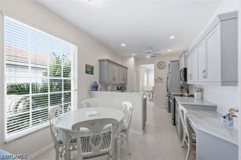 2190 Arielle Dr 901, Naples FL - photo 16 of 42