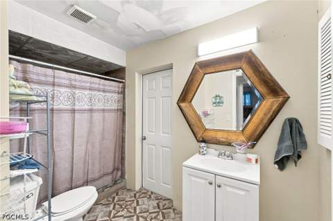 1631 Country Club Pkwy, Lehigh Acres FL - photo 15 of 28