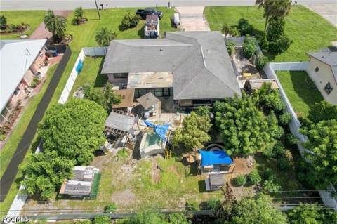 1631 Country Club Pkwy, Lehigh Acres FL - photo 19 of 28