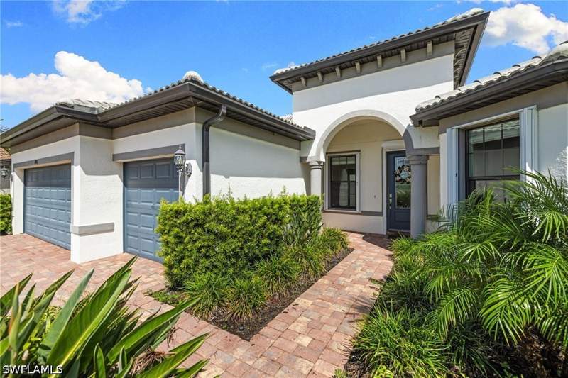 3 bedroom SingleFamilyResidence at 6907 Cocoplum St, Winding Cypress, Naples — photo 5