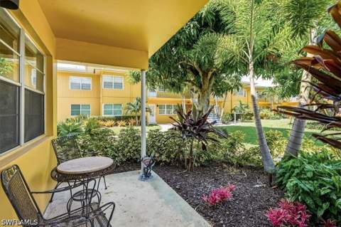 203 8th Ave S 203A, Naples FL - photo 10 of 13