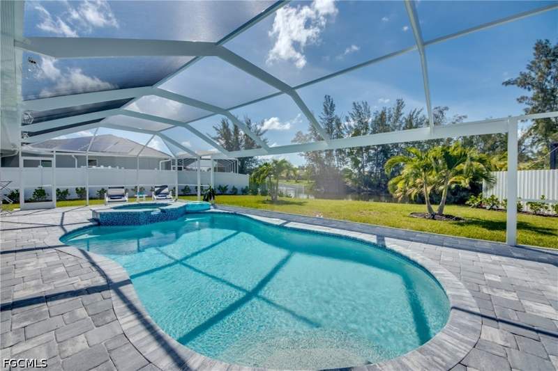 3 bedroom SingleFamilyResidence at 1101 SW 20th Ave, Cape Coral, Cape Coral — photo 2