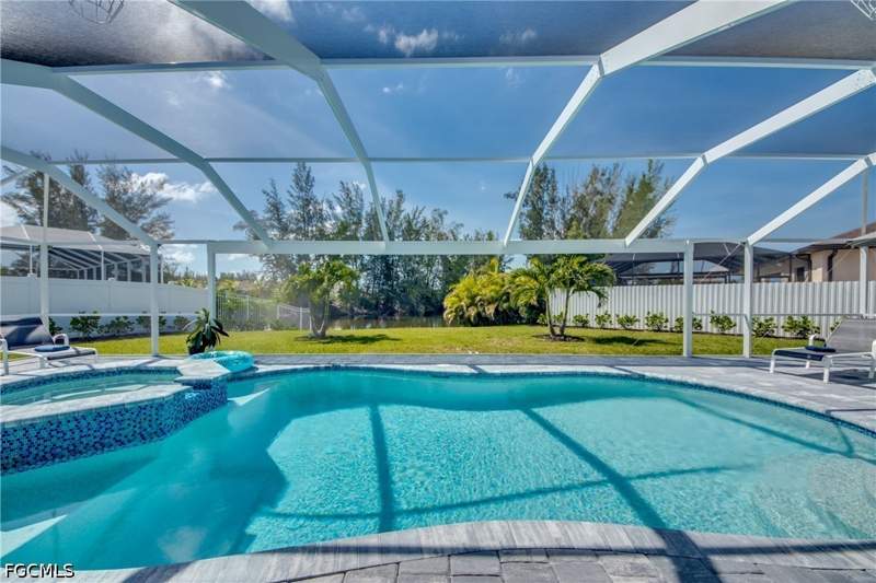 3 bedroom SingleFamilyResidence at 1101 SW 20th Ave, Cape Coral, Cape Coral — photo 3