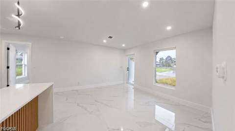 729 Anaconda Ave S, Lehigh Acres FL - photo 10 of 35
