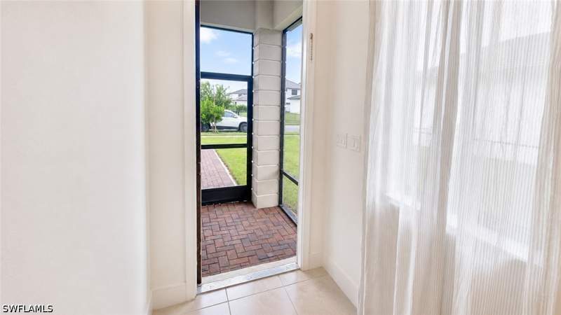3 bedroom SingleFamilyResidence at 5245 Marano Dr, Maple Ridge, Ave Maria — photo 3