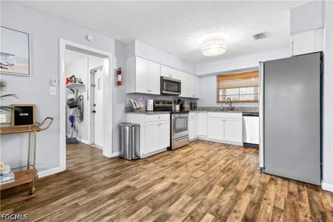 1930 Oakley Ave, Fort Myers FL - photo 17 of 37