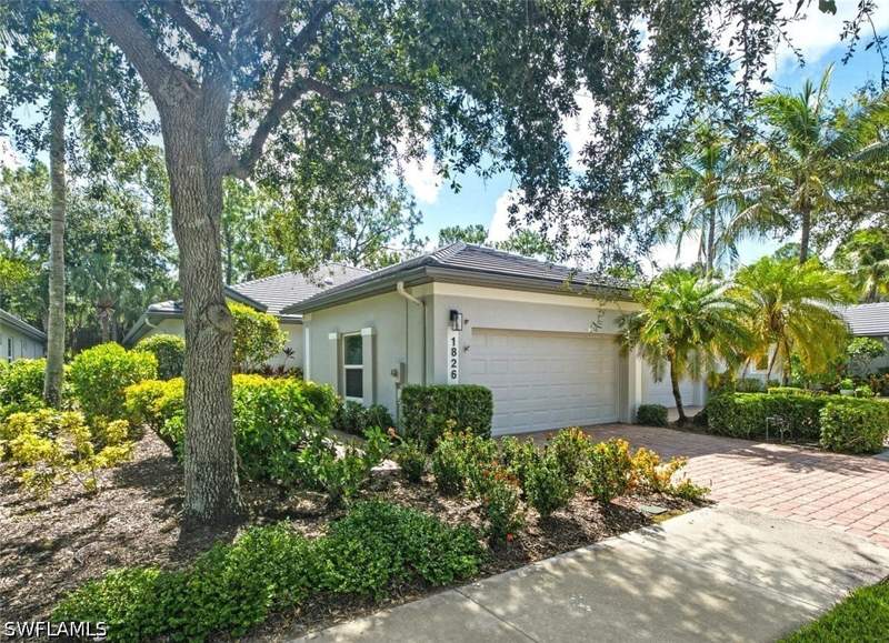 2 bedroom Attached at 1826 Tarpon Bay Dr S 91, Cayman, Naples — photo 3