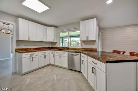 1482 N Larkwood Sq, Fort Myers FL - photo 9 of 41