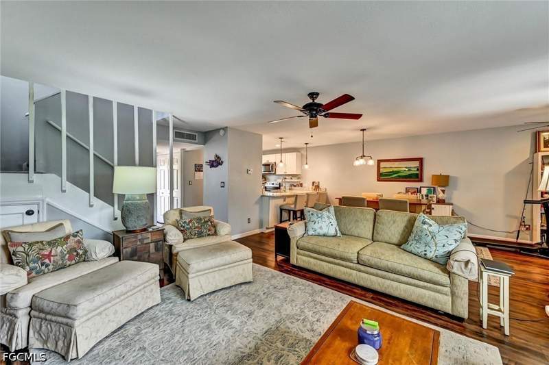 2 bedroom Townhouse at 4259 Island Cir 3, Caloosa Bayview, Fort Myers — photo 3