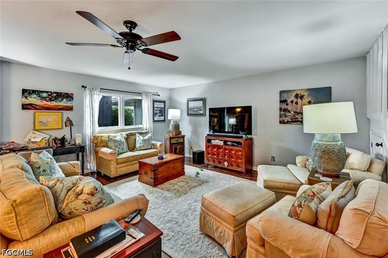 2 bedroom Townhouse at 4259 Island Cir 3, Caloosa Bayview, Fort Myers — photo 4