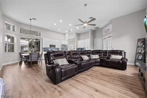 2526 Miracle Pkwy, Cape Coral FL - photo 15 of 48
