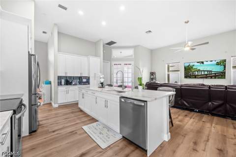 2526 Miracle Pkwy, Cape Coral FL - photo 9 of 48