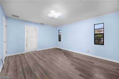511 Washington Ave, Lehigh Acres FL - photo 12 of 30