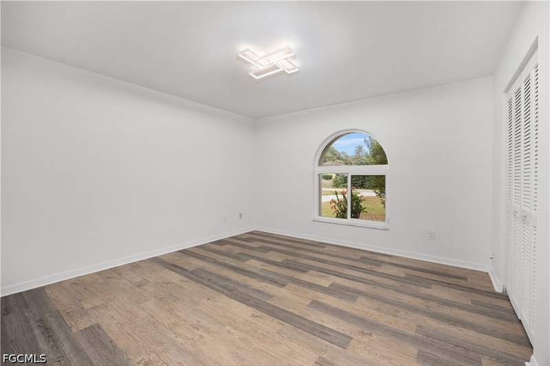 3 bedroom SingleFamilyResidence at 511 Washington Ave, Lehigh Acres, Lehigh Acres — photo 4