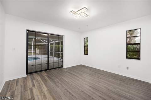 511 Washington Ave, Lehigh Acres FL - photo 6 of 30