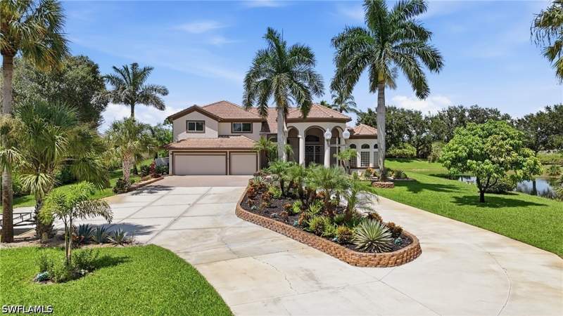 4 bedroom SingleFamilyResidence at 3885 52nd Ave NE, Golden Gate Estates, Naples — photo 3