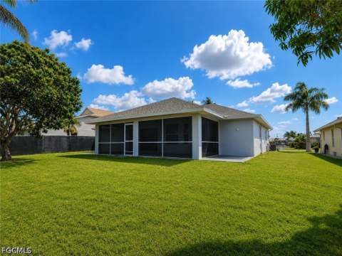 306 SE 8th Pl, Cape Coral FL - photo 19 of 20