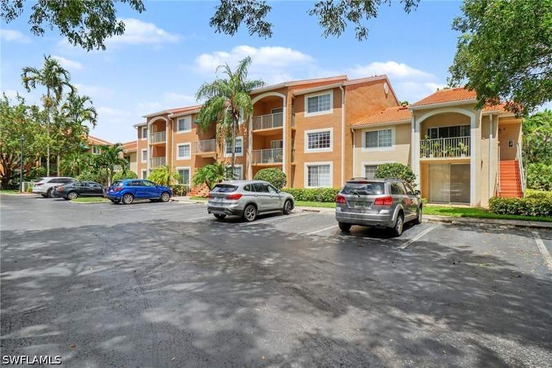2 bedroom Condominium at 1280 Wildwood Lakes Blvd 106, The Enclave At Naples, Naples — photo 2
