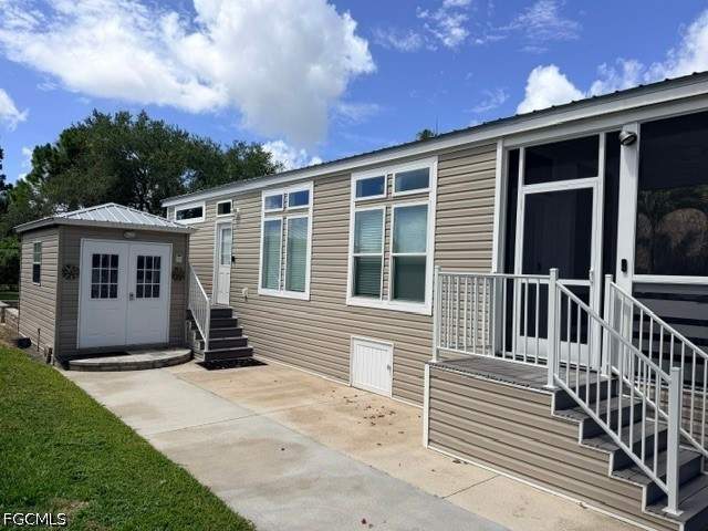 1 bedroom SingleFamilyResidence at 5234 Cypress Trail Resort Cir, Cypress Trail Rv Resort, Fort Myers — photo 4