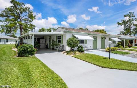 39 Desert Candle Cir, Lehigh Acres FL - photo 15 of 21