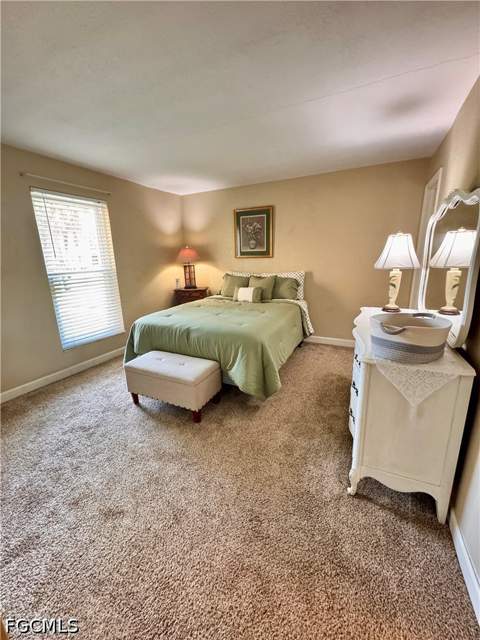 12658 Kenwood Ln B, Fort Myers FL - photo 9 of 26